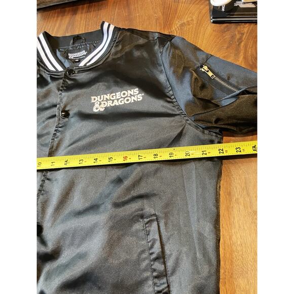 Dungeons & Dragons Demogorgon Bomber Jacket Black M Stranger Things - Picture 12 of 12